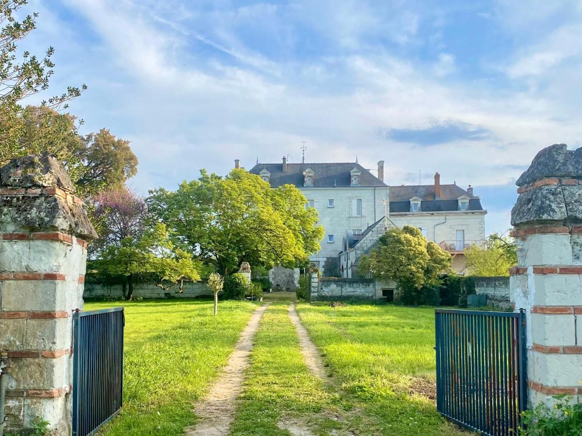 Casa Mila - Maison d'Hôtes raffinée vue sur Loire Saint-Mathurin  Extérieur photo